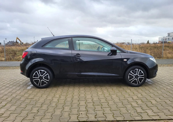 Seat Ibiza cena 14900 przebieg: 108000, rok produkcji 2010 z Ustka małe 137